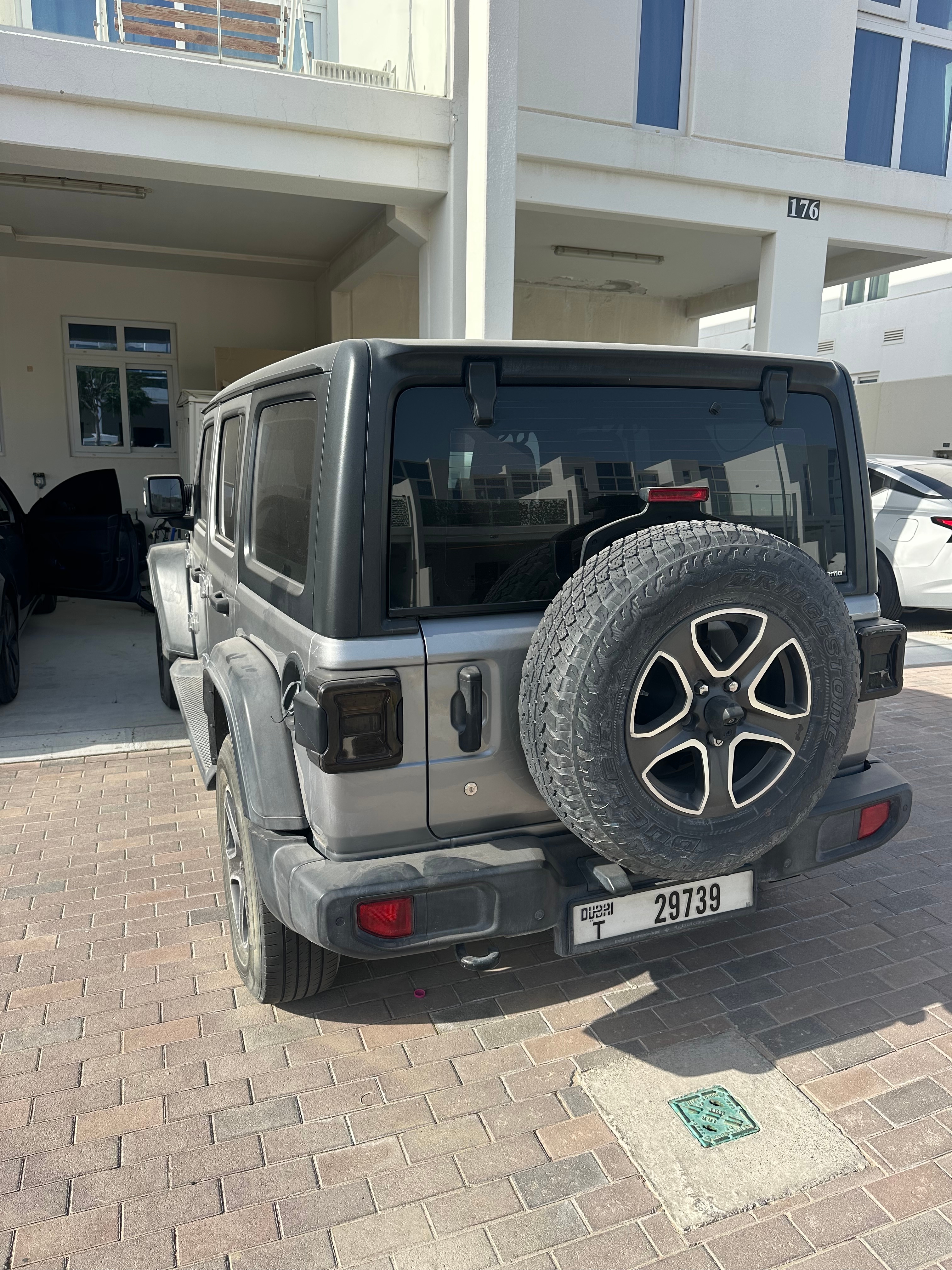 Gray Jeep Wrangler Unlimited Sport 2018